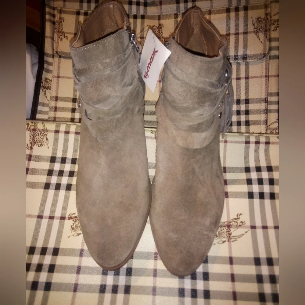 Franco Sarto Women's Stylish Ankle Boots Size 10